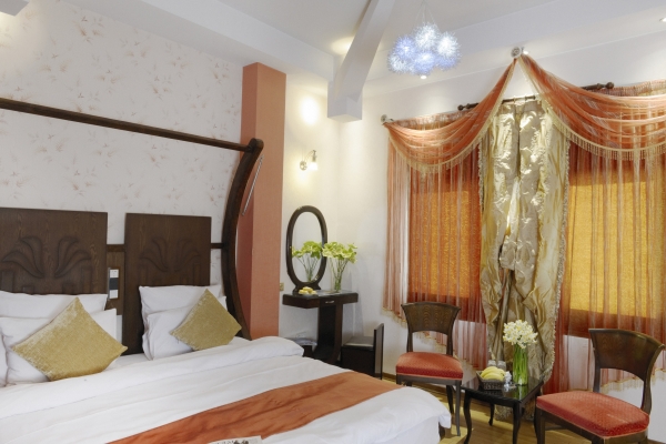 Ferdowsi International Grand (Hotel-e Bozorg-e Ferdowsi) (Teheran)